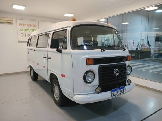 VOLKSWAGEN KOMBI 1.4 MI STD LOTAÇÃO 8V FLEX 3P MANUAL